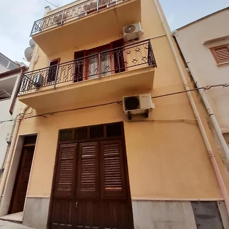 Palazzo Aurora Castellammare del Golfo