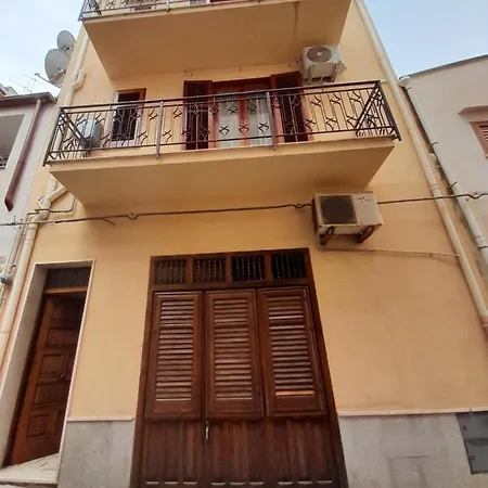 Palazzo Aurora Apartment *