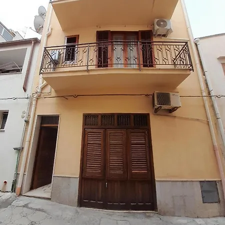 Palazzo Aurora Castellammare del Golfo